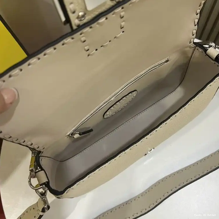 Cheap HOT In Medium Fendi Leather Bag Cuoio Selleria Beige Baguette Romano 0608